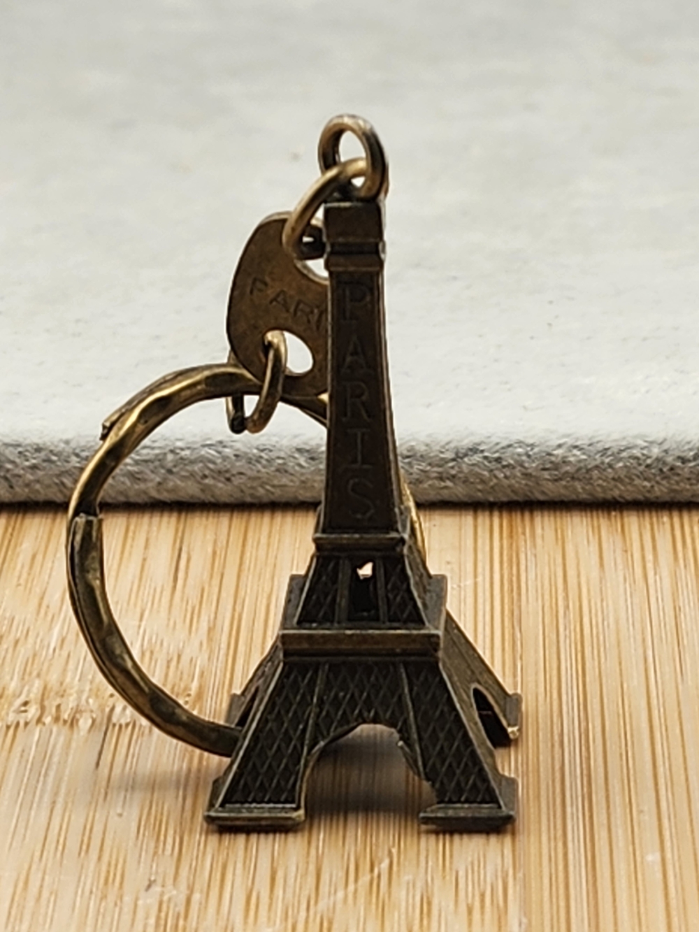Eiffel Tower Paris Keychain - Antique Brass 0584
